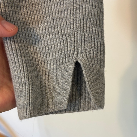 Gray Ribbed Hoodie Sweater - Picture 2 of 4